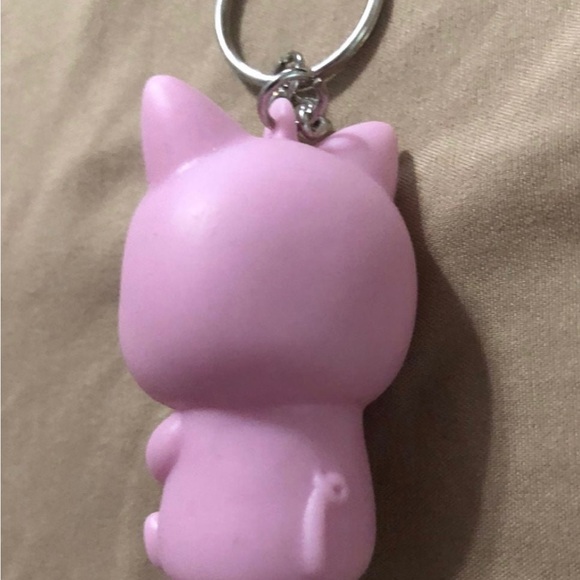 Pig stress relief and fidget keychain - Picture 2 of 4